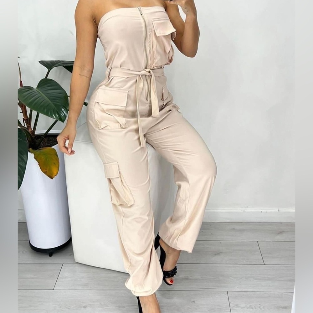comfortable cream cargo jumpsuit, one size
